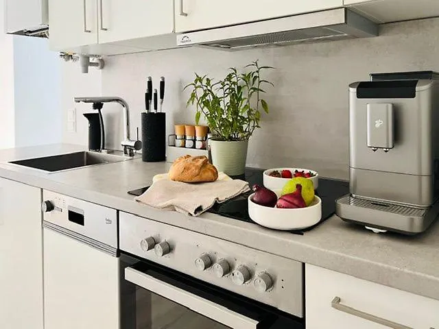 Servus Homes - Metro Stadthalle - Calling Apartment Vienna