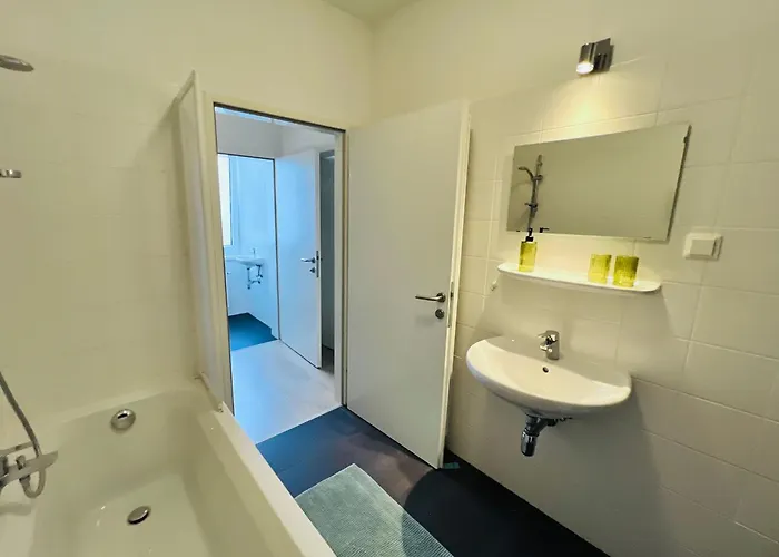Servus Homes - Metro Stadthalle - Calling Apartment