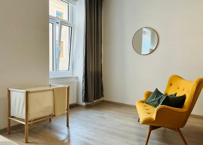 Apartment Servus Homes - Metro Stadthalle - Calling