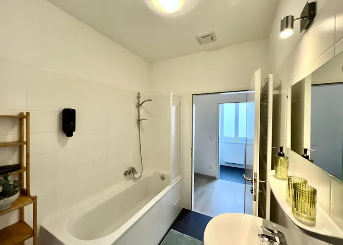 Apartment Servus Homes - Metro Stadthalle - Calling *